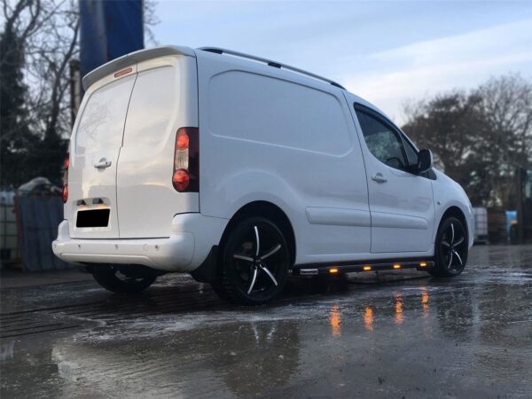 Opel Combo Peugeot Partner Citroen Berlingo spoiler